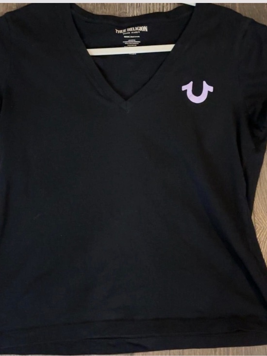 True Religion Tops - True Religion Black Tee with Lilac Horseshoe Logo